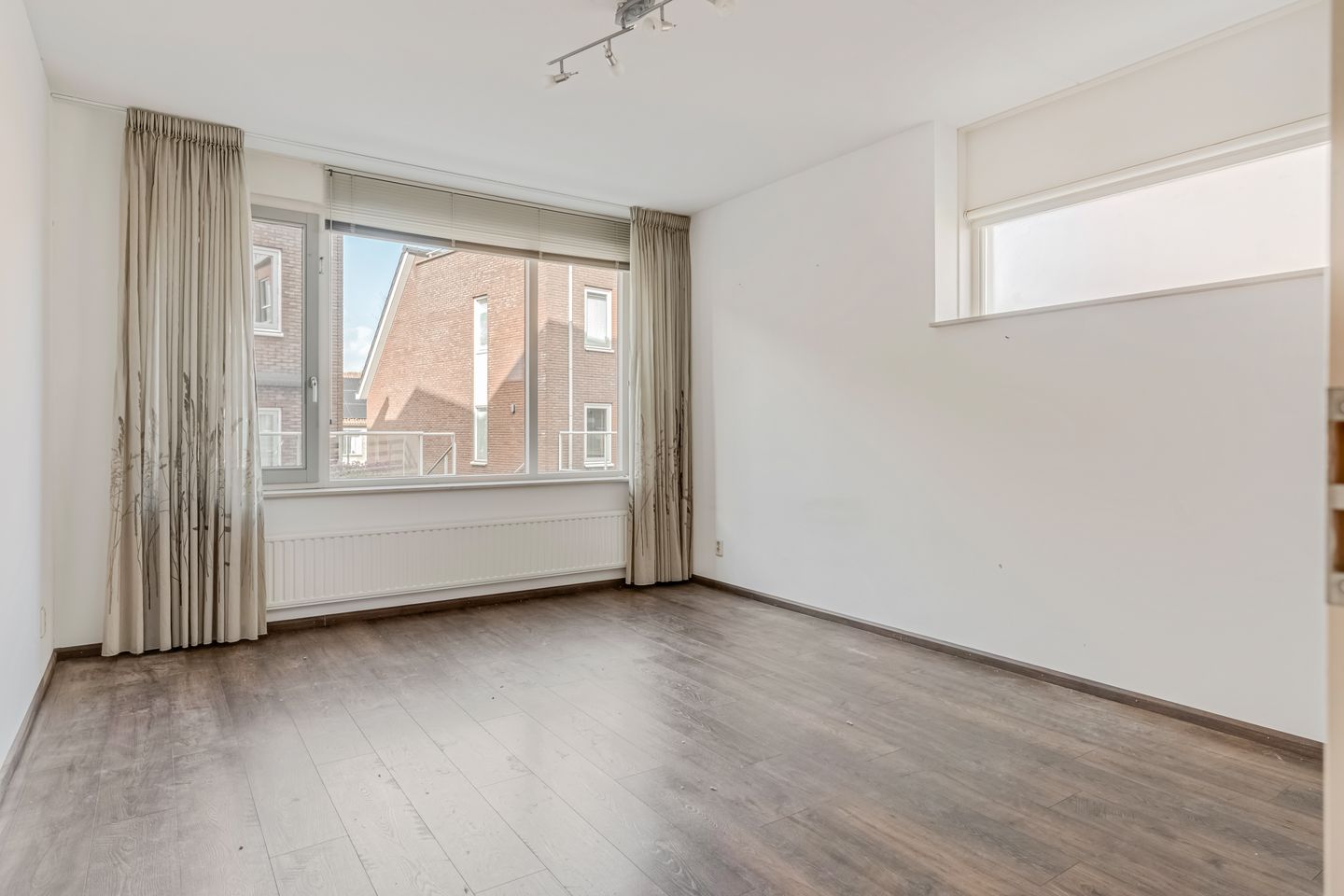 Photo 35 of Arie Jacob van Ogtenstraat 25