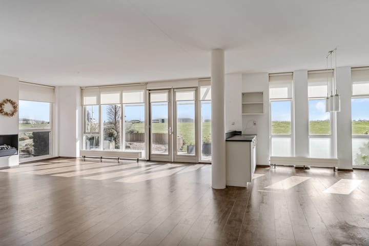 Photo 3 of Arie Jacob van Ogtenstraat 25