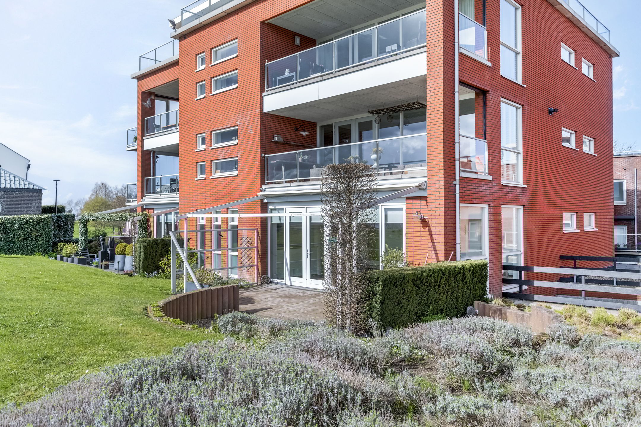 Photo 21 of Arie Jacob van Ogtenstraat 25