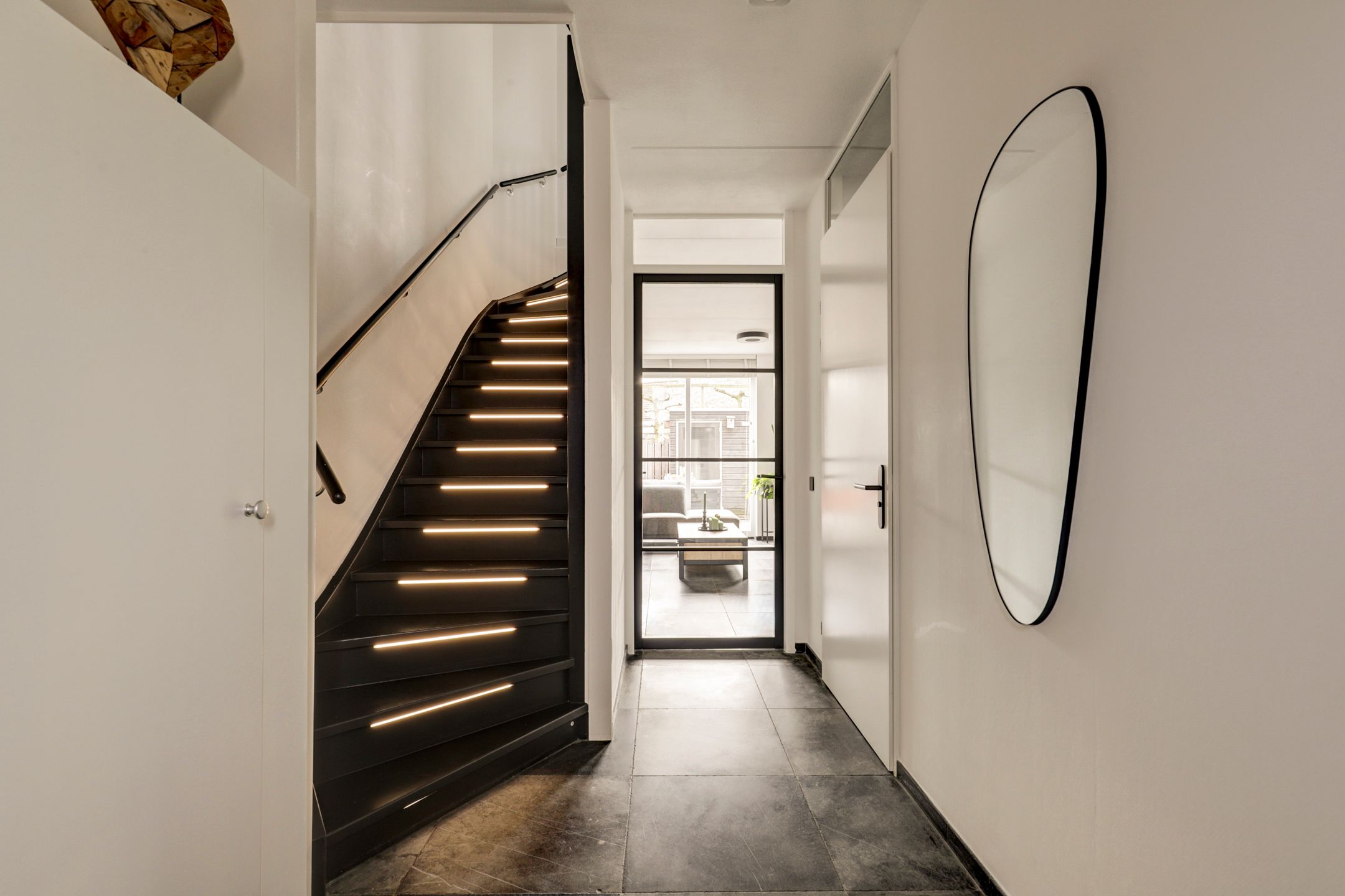 Photo 6 of Burg. Moonshof 28