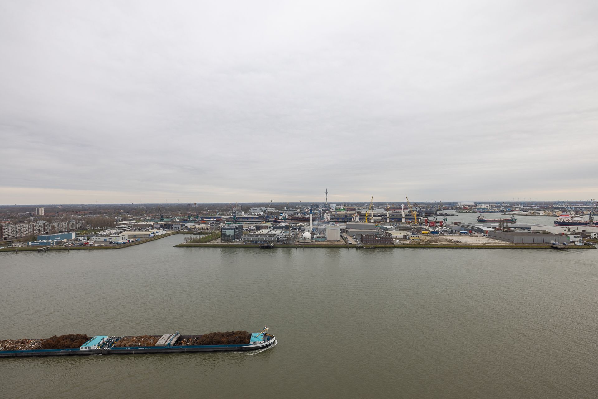 Foto 3 van Lloydkade 849