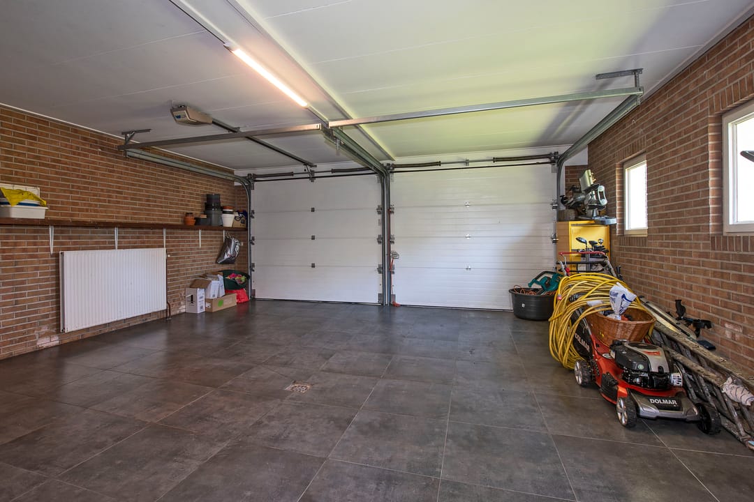 Foto 23 van Den Hof 4