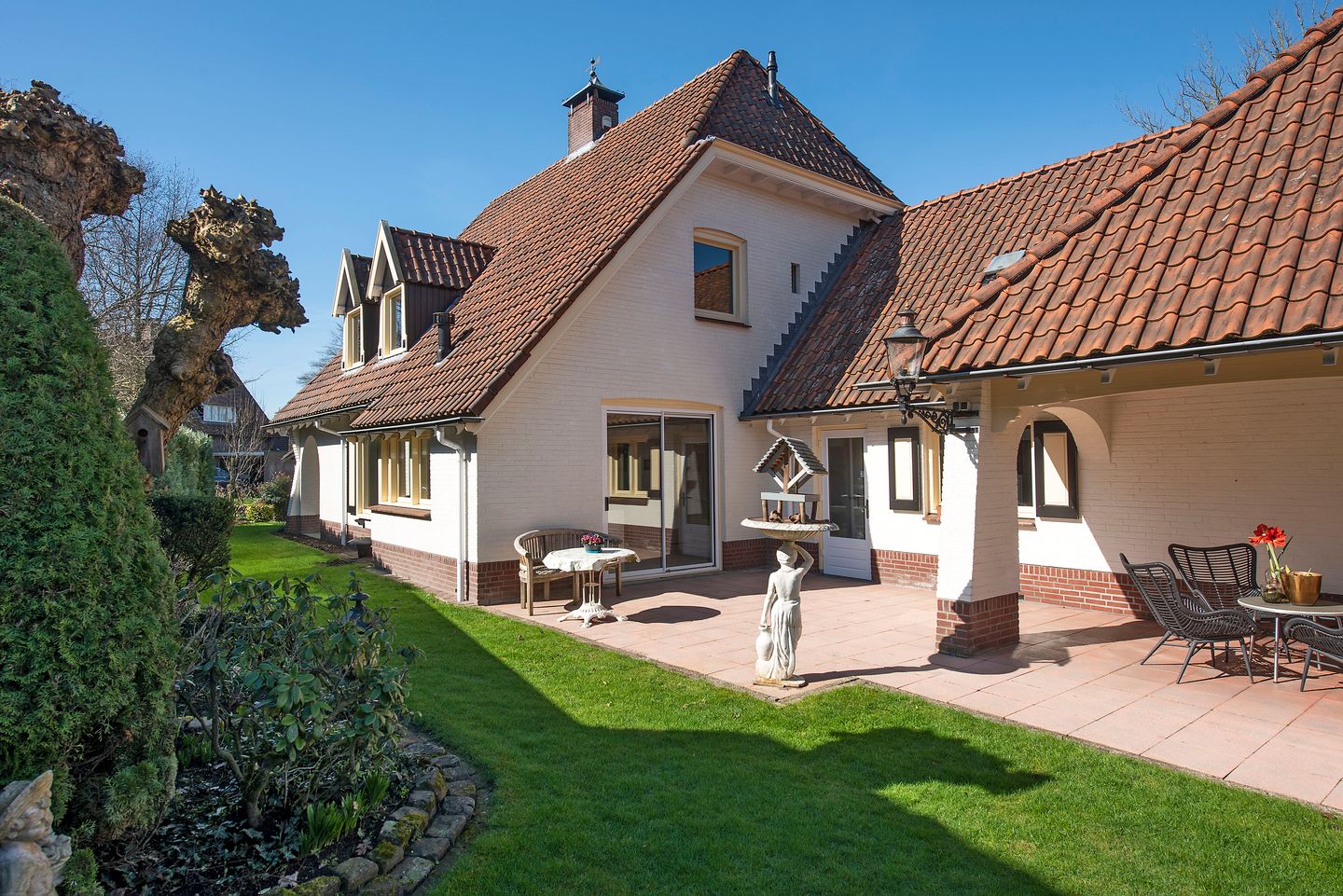 Foto 50 van Den Hof 4