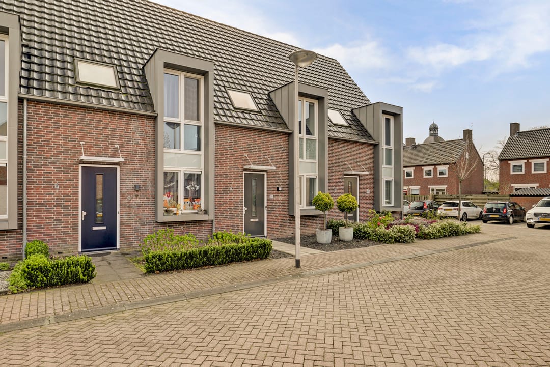 Photo 43 of Burg. Moonshof 28