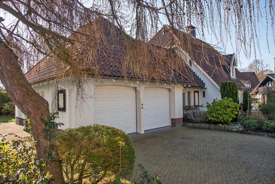 Foto 61 van Den Hof 4