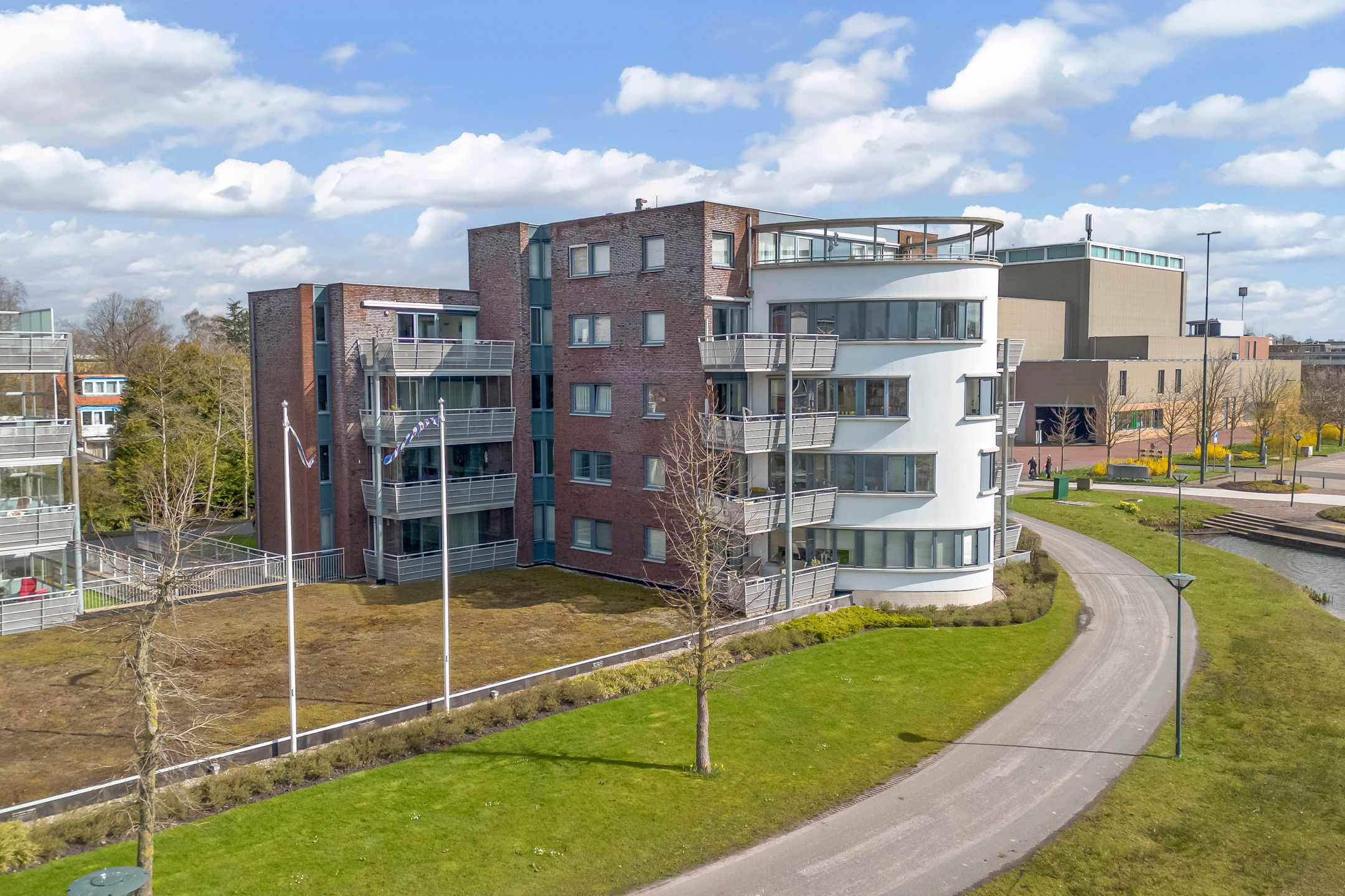 Foto 6 van Mevrouw De Rooweg 7