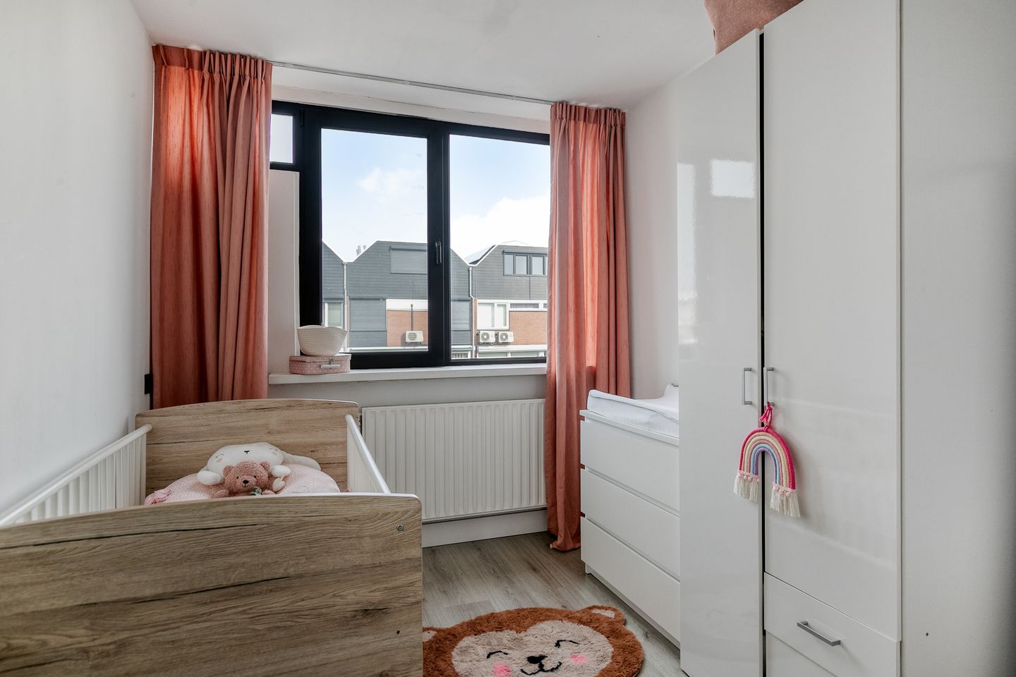 Move-in Ready Family Home in Desirable Graafsepoort Neighborhood — 26