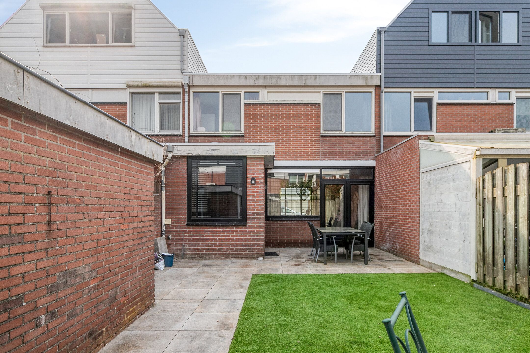 Move-in Ready Family Home in Desirable Graafsepoort Neighborhood — 30