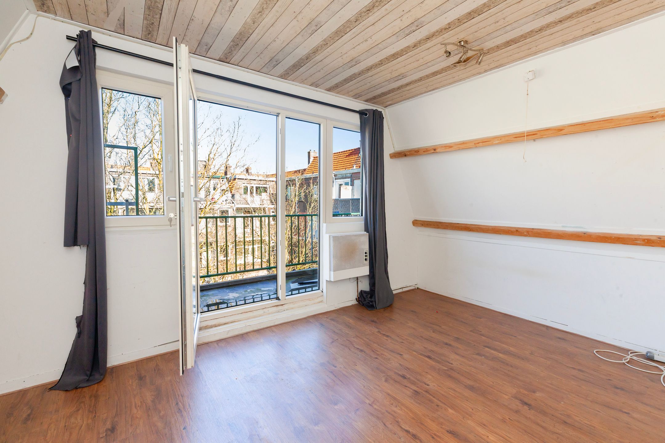 Foto 15 van Katendrechtse Lagedijk 145-A02