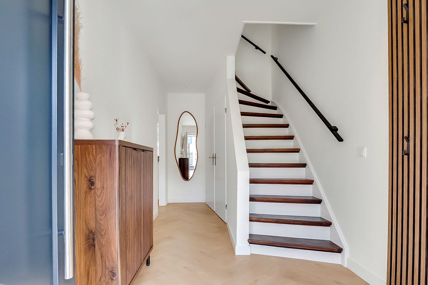 Photo 4 of Montessorilaan 24