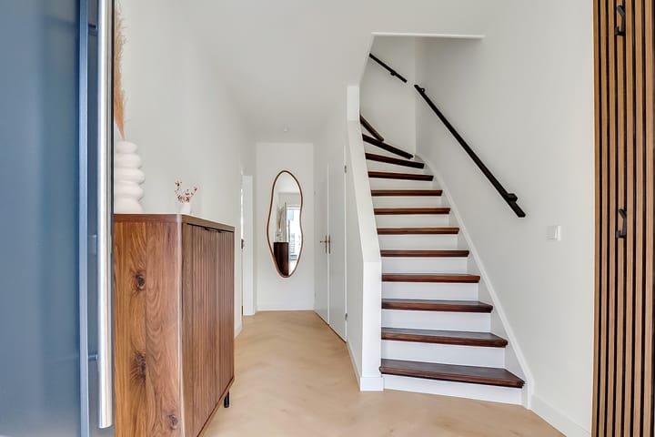 Photo 4 of Montessorilaan 24