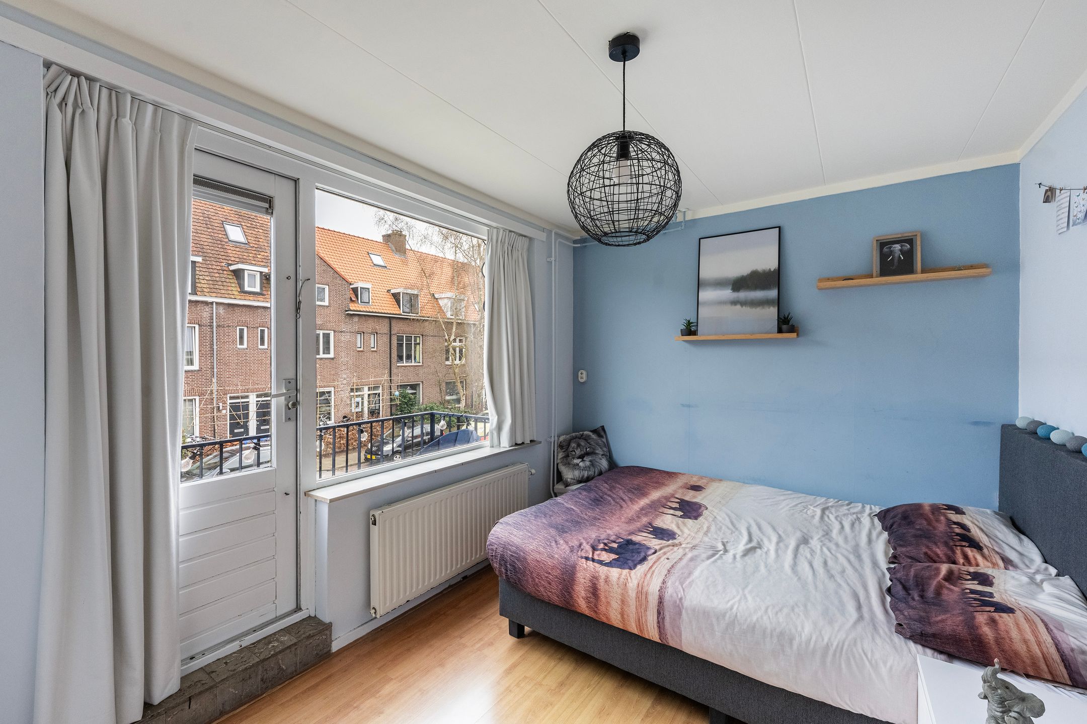 Charming terraced home with extension and 4 bedrooms in popular Veerallee neighborhood — 20