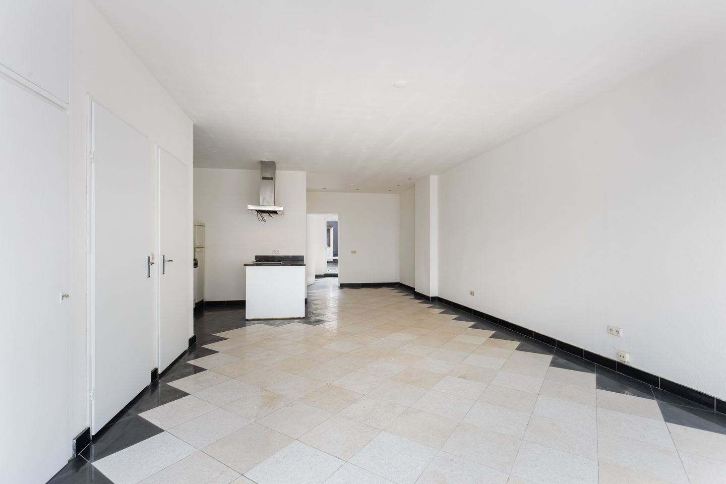 Foto 4 van Spuiweg 70-A