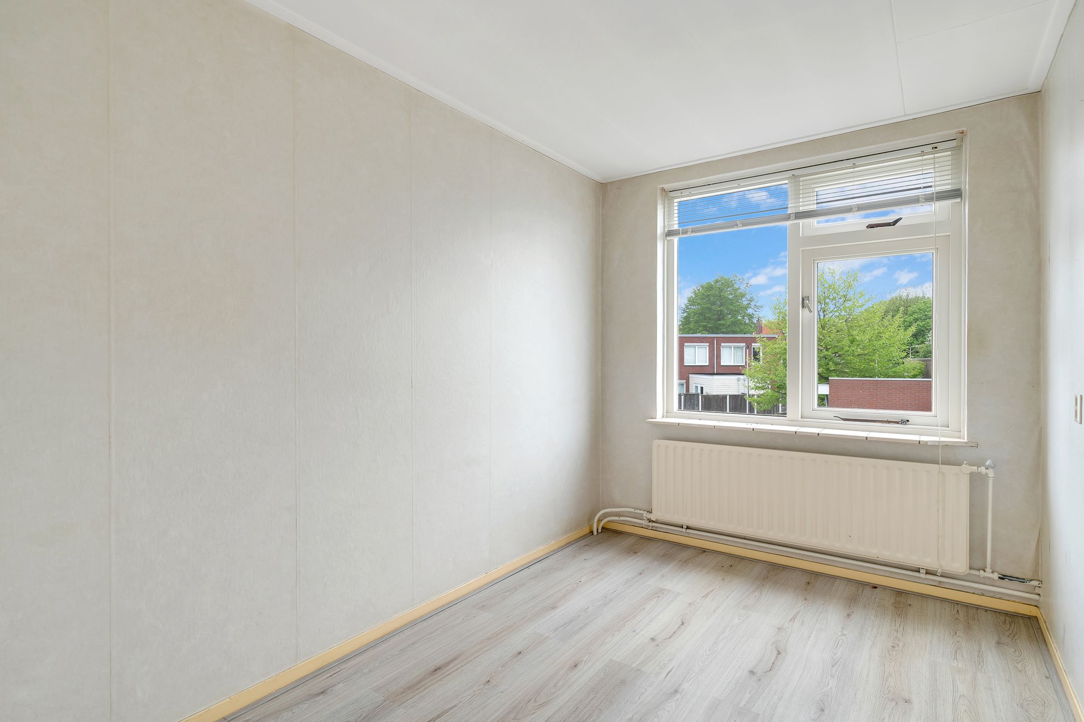 Corner house near Schelfhorstpark in Almelo — 20