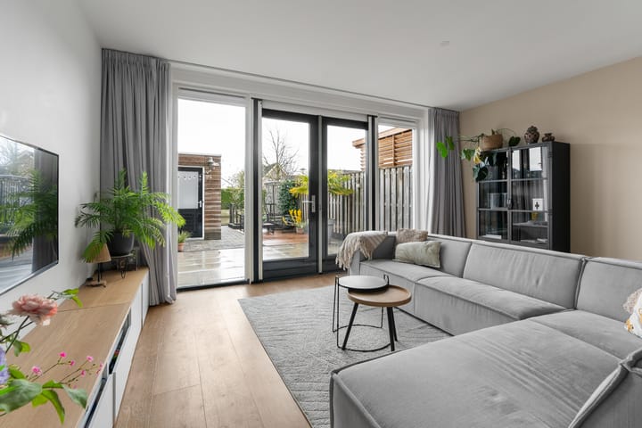 Photo 2 of Goldschmidtstraat 3