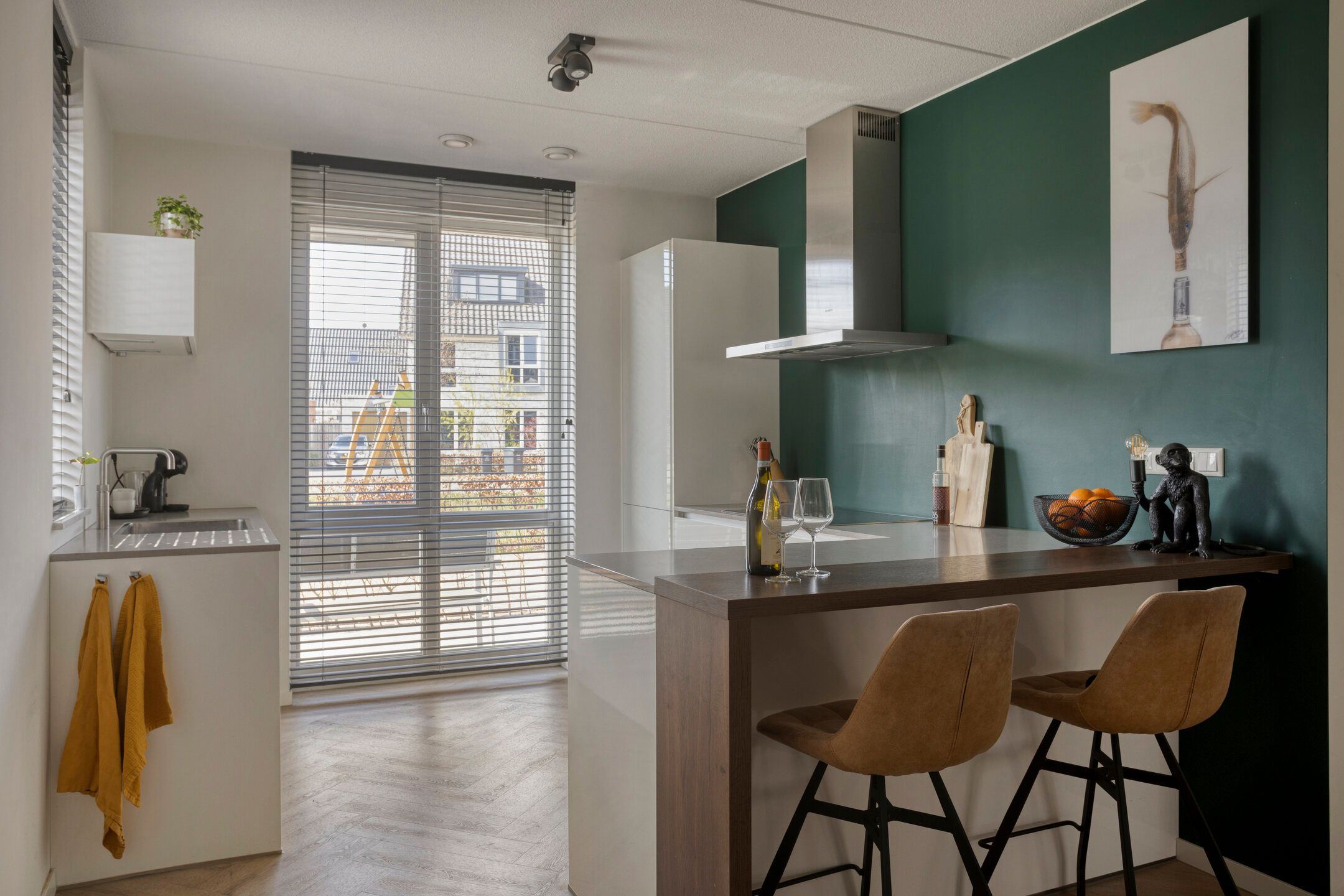 Modern corner home with extension and free view in Lent — 12