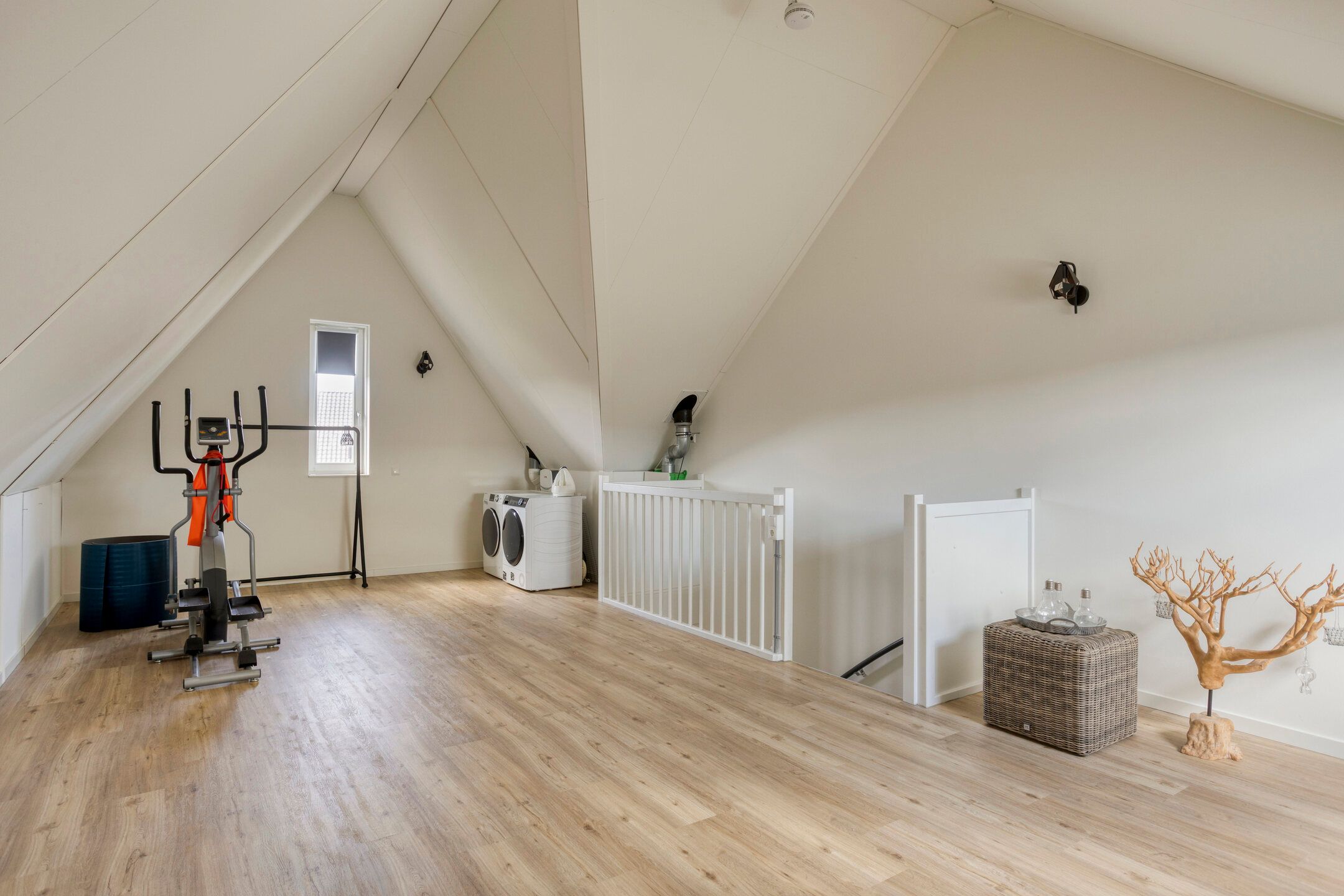 Modern corner home with extension and free view in Lent — 27