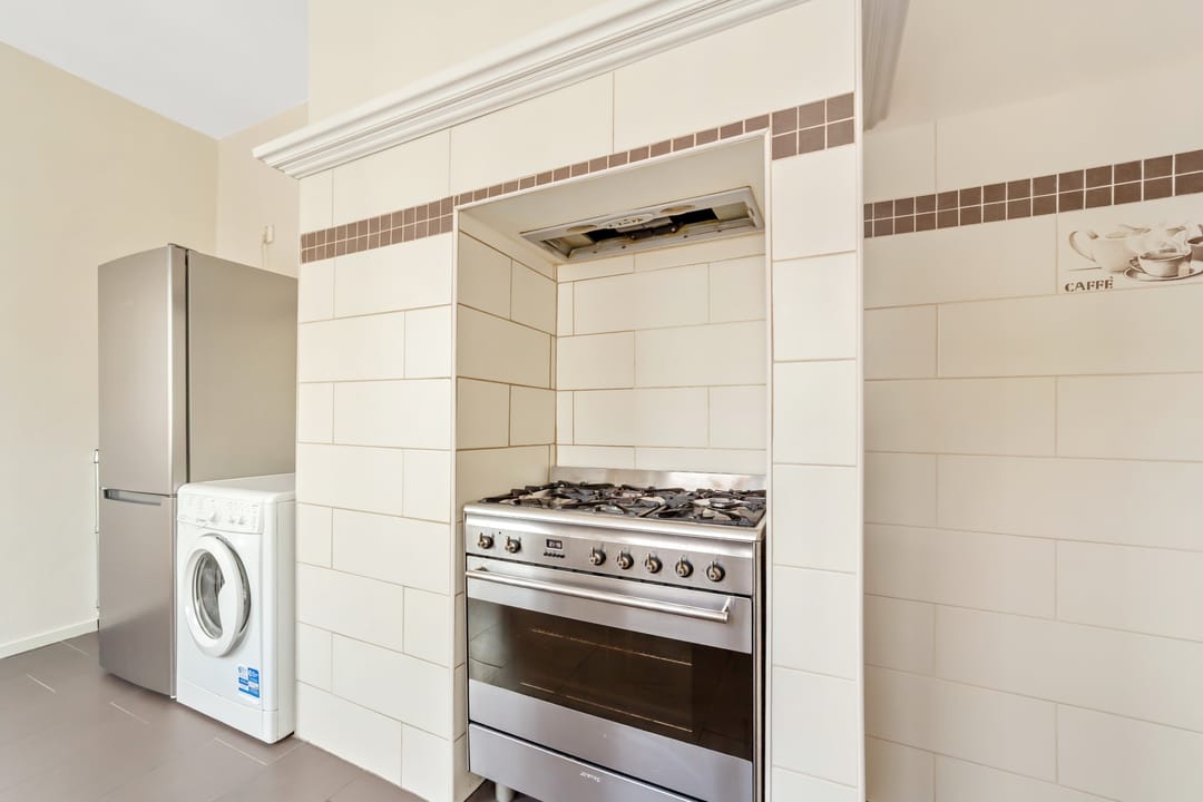 Well-maintained 3-room apartment with skylight in Valkenboskwartier — 13