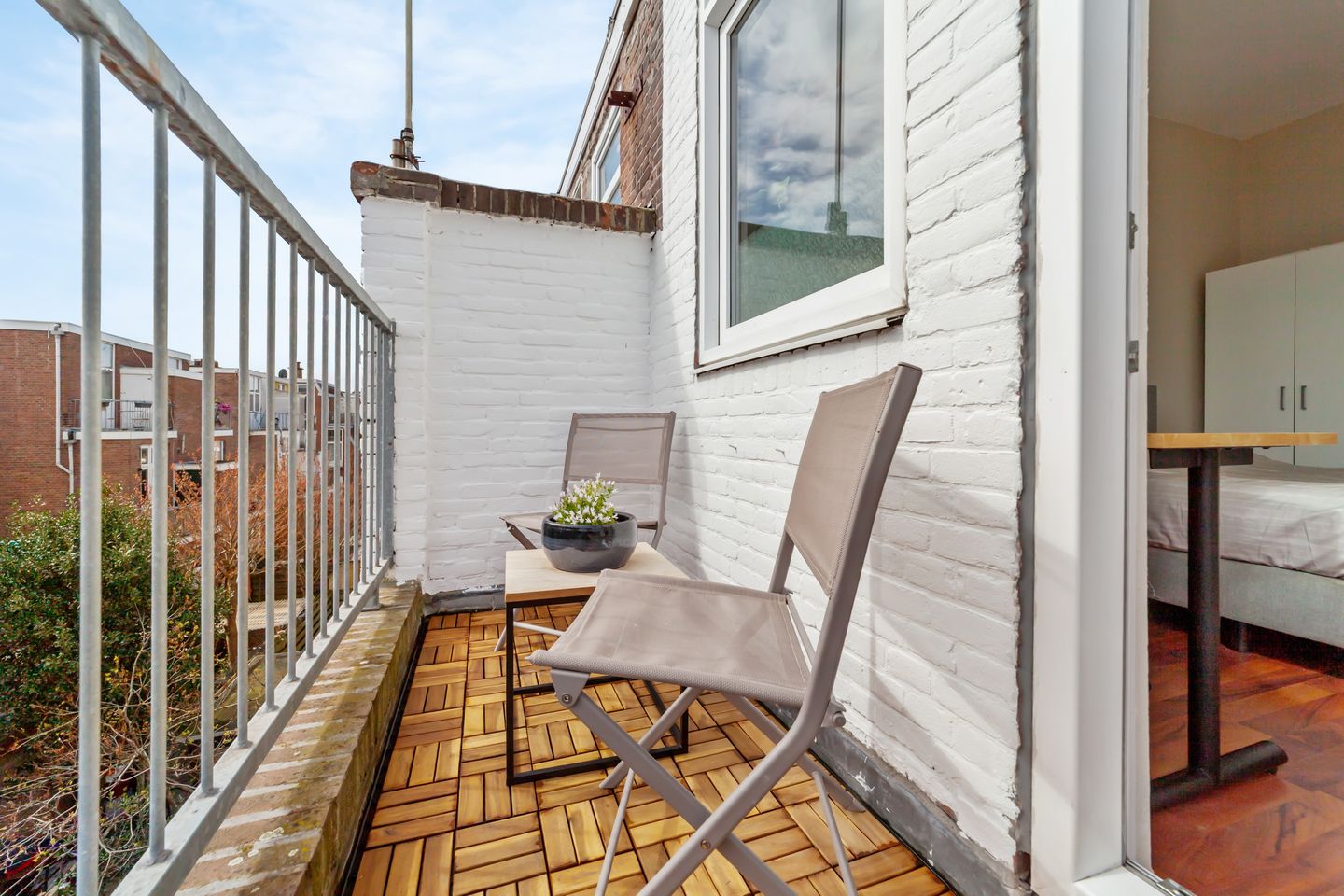 Well-maintained 3-room apartment with skylight in Valkenboskwartier — 14