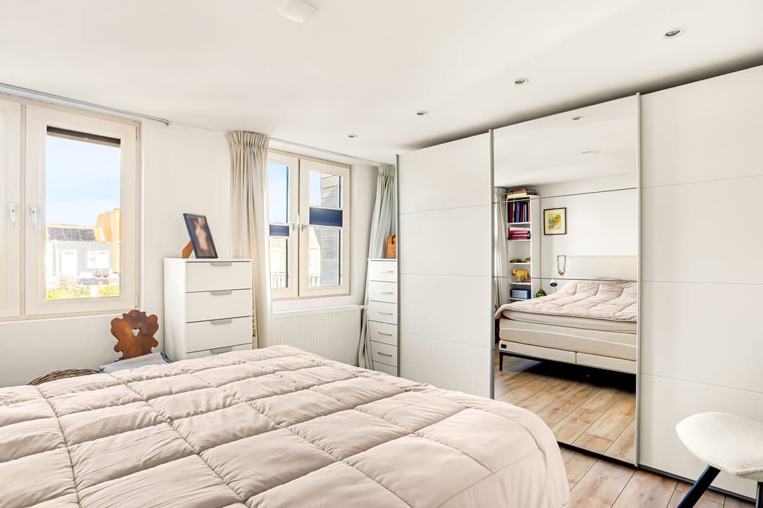 Move-in Ready Renovated End House with Deep Sunny Garden in Popular Haarlem Neighborhood — 28