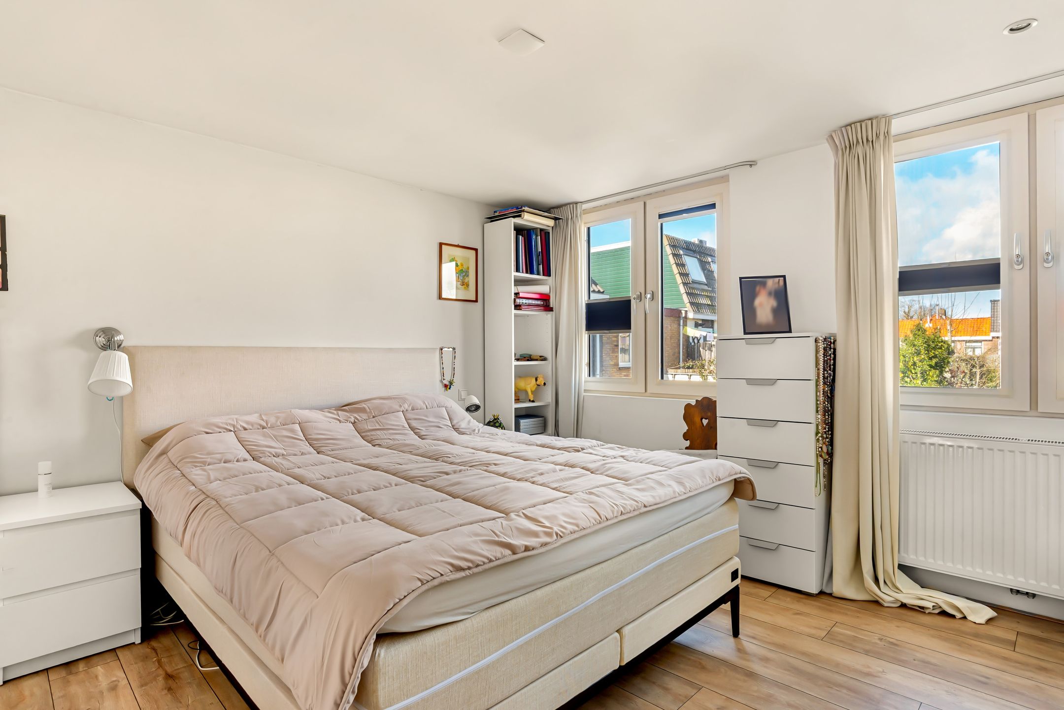 Move-in Ready Renovated End House with Deep Sunny Garden in Popular Haarlem Neighborhood — 27