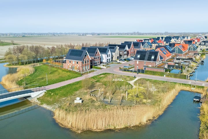 Photo 2 of Lievenlant 20