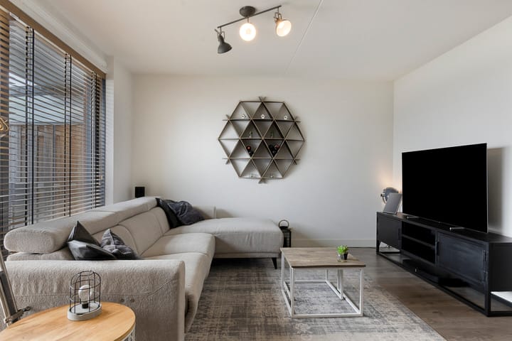 Foto 3 van Aan de Leide 6