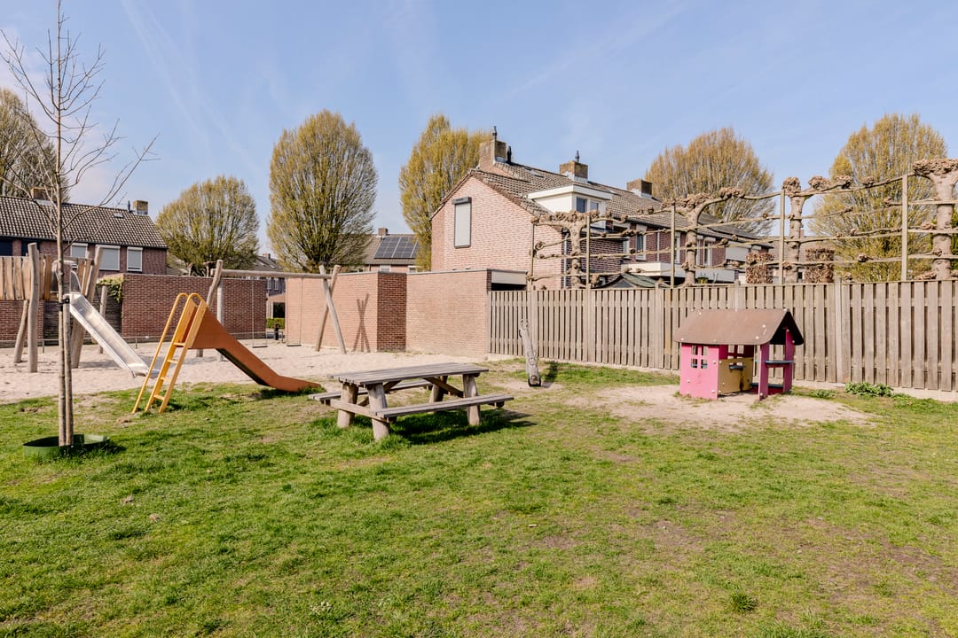 Photo 46 of Hagedoorn 10