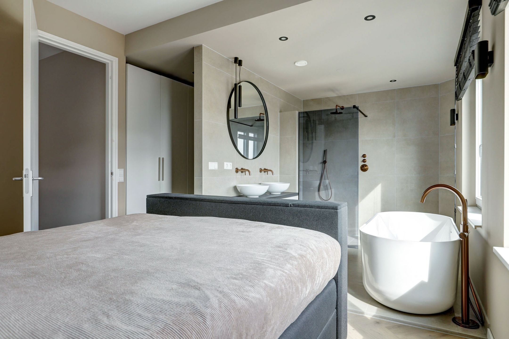 Photo 48 of Lievenlant 20