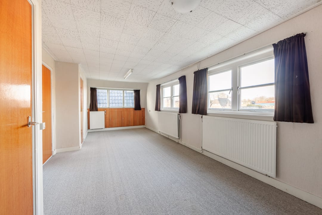 Spacious 1930s detached home with double garage and home practice potential — 29