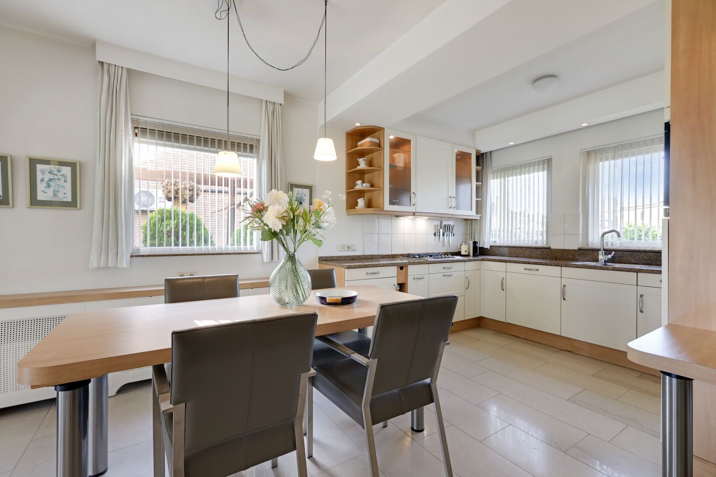 Photo 20 of Padevoortseallee 28-A