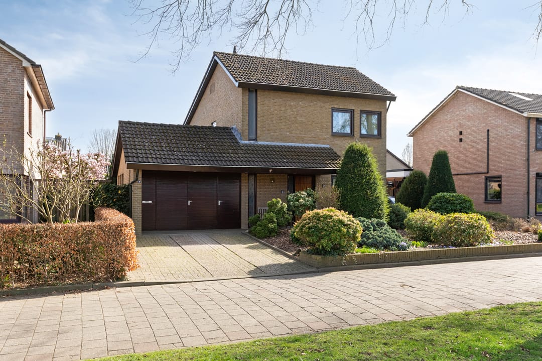 Photo 1 of Padevoortseallee 28-A