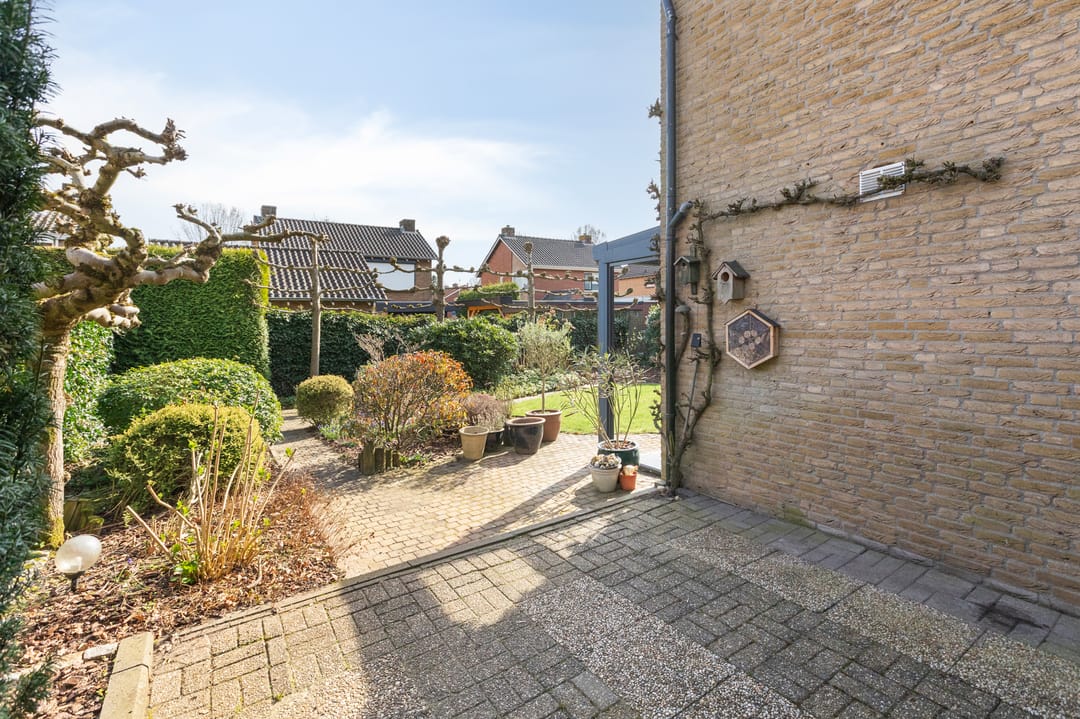 Photo 46 of Padevoortseallee 28-A