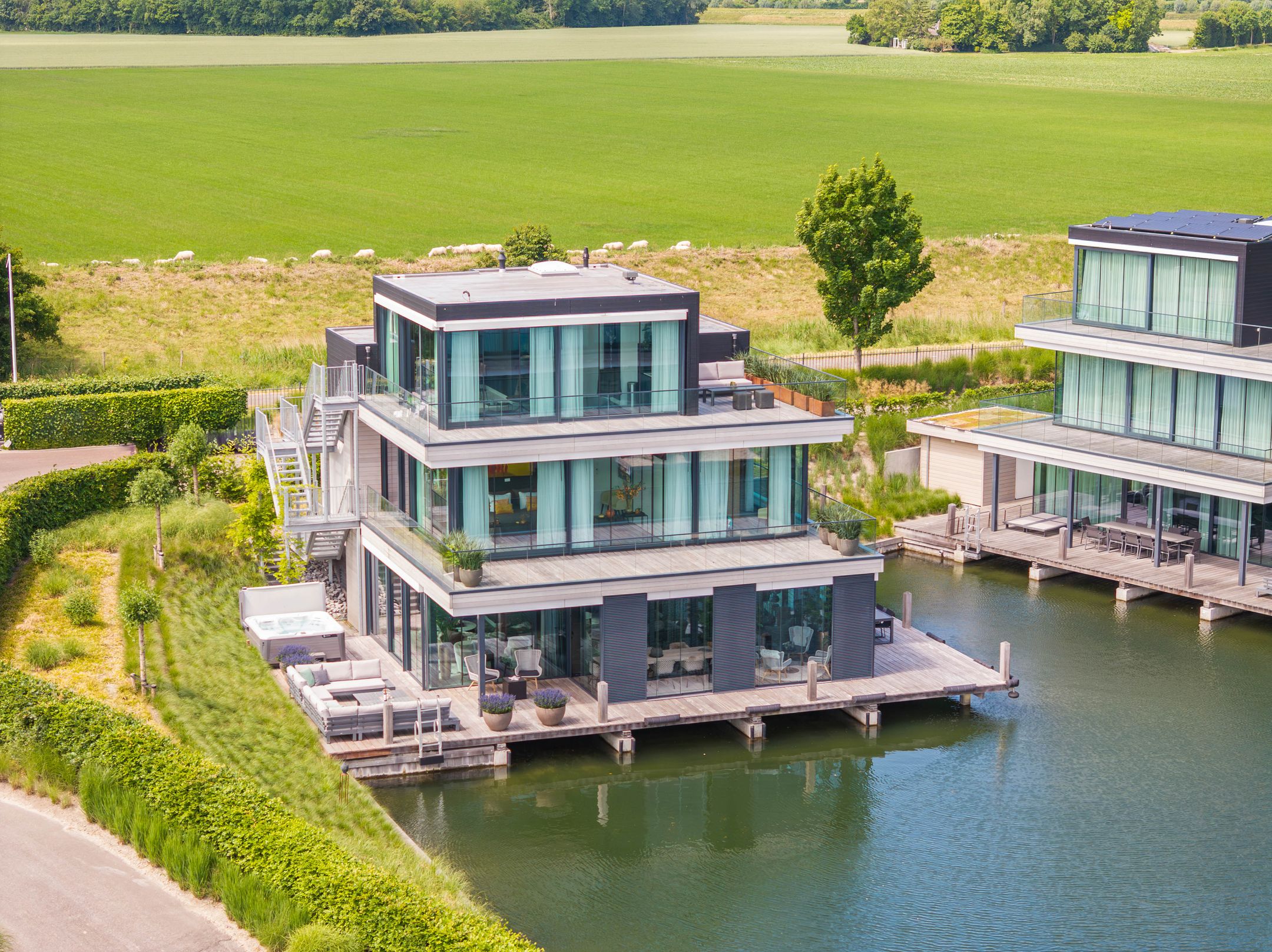 4-bedroom freehold villa in Arnemuiden — photo 3 of 5