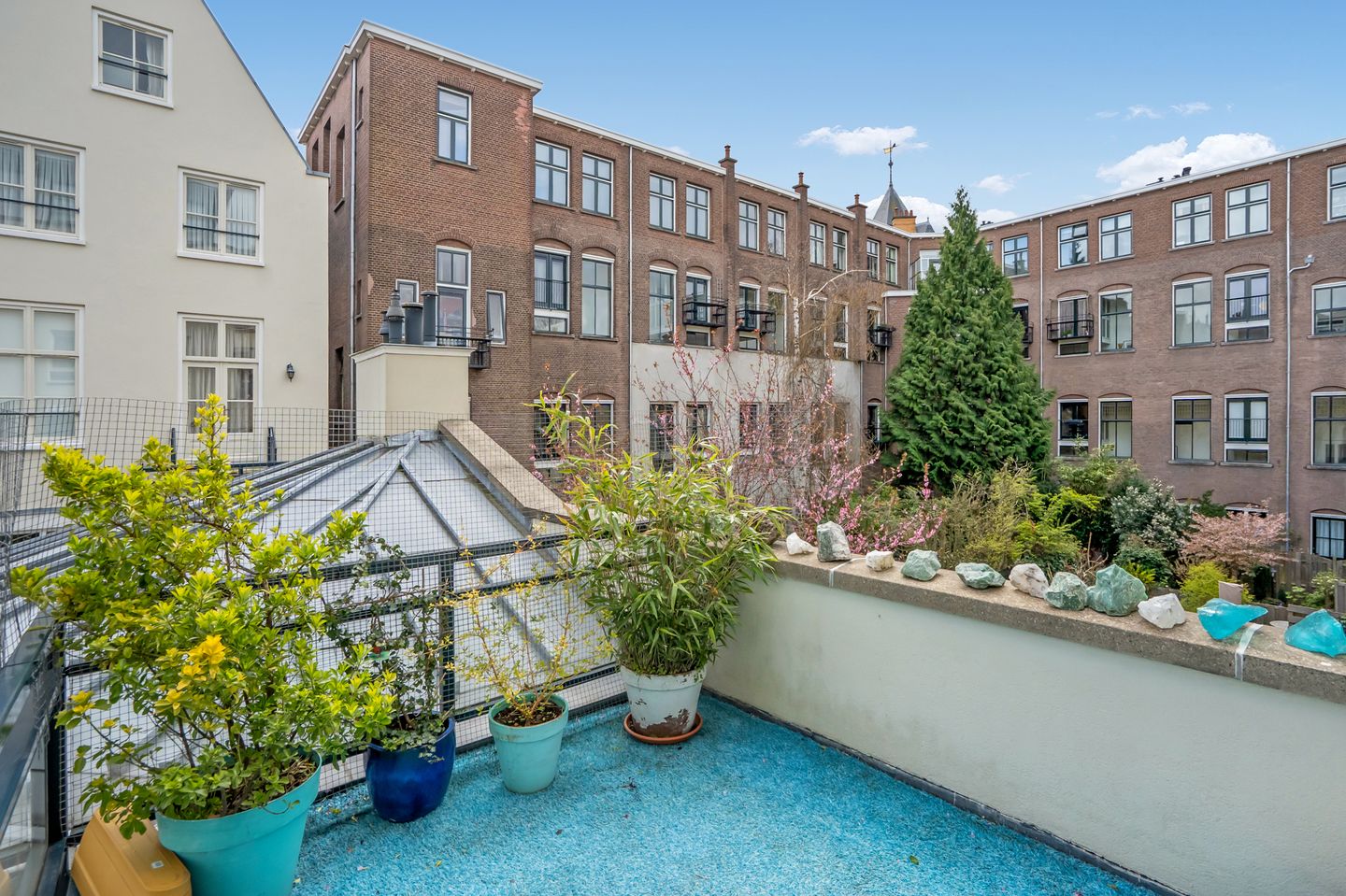 Modern 3-room apartment with balcony, roof terrace and parking in central The Hague — 17