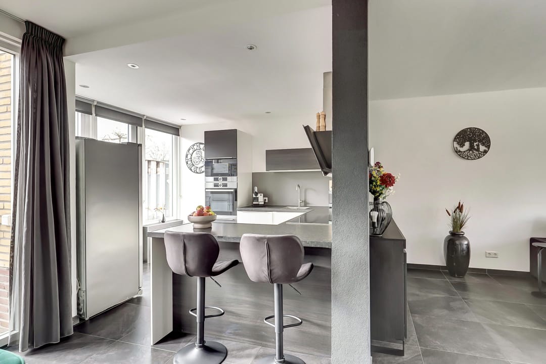 Photo 13 of Willem-Alexanderstraat 4