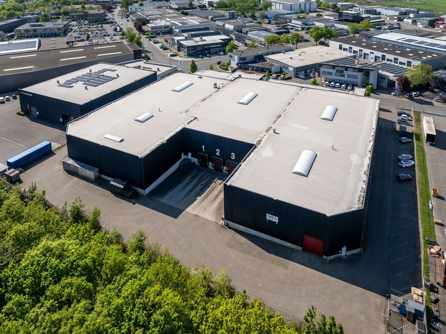 View photo 3 of Takkebijsters 51