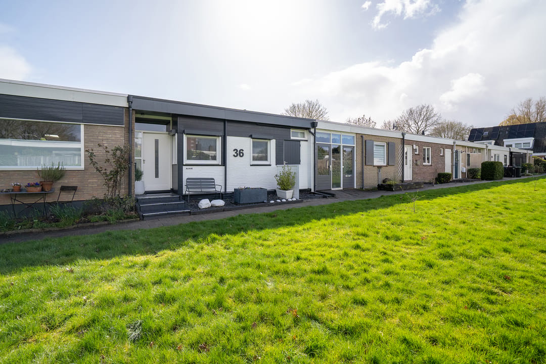 Photo 1 of Zuid Esmarkerrondweg 36
