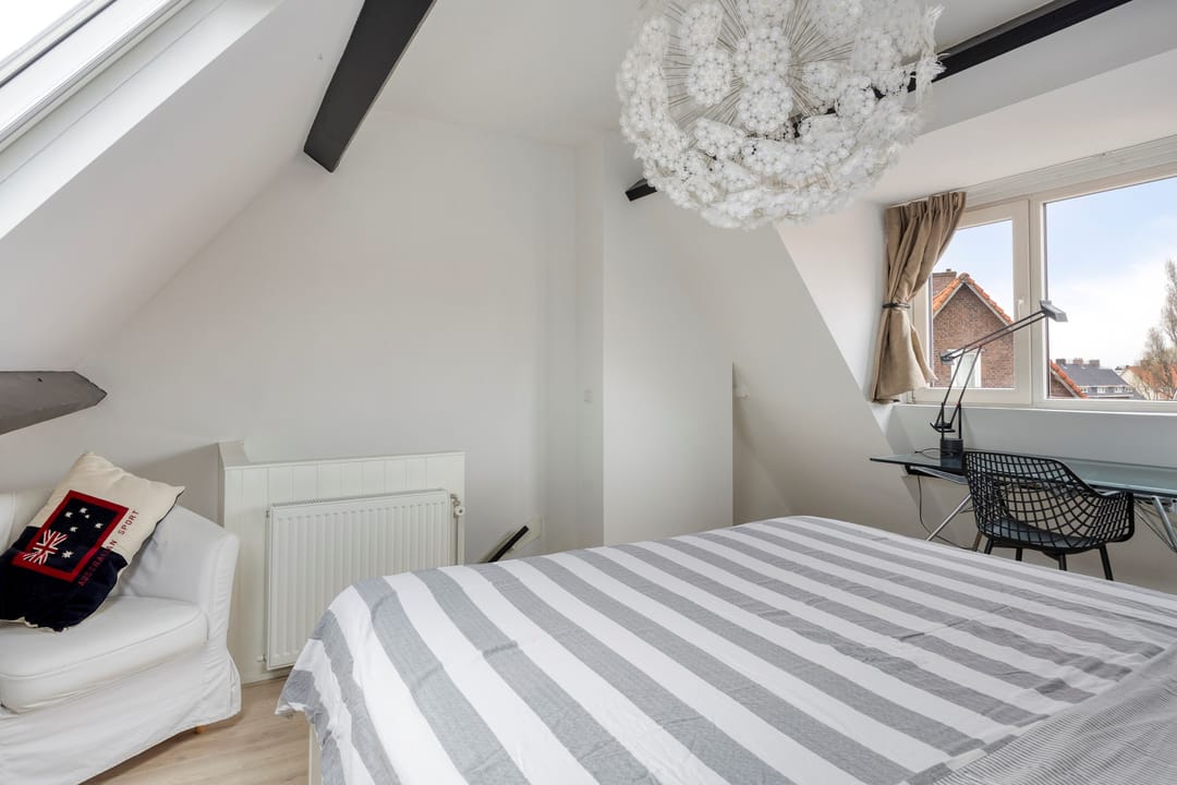 Foto 17 van Azaleastraat 29-A