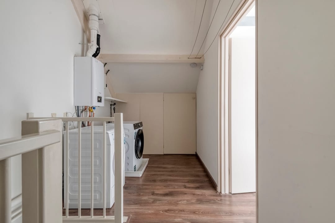 Spacious and Energy-Efficient Terraced Home with South-Facing Garden — 26