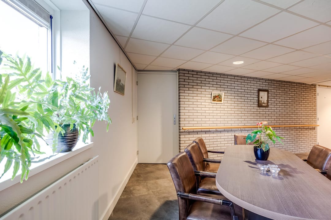 Comfortable corner apartment near the park in popular Randenbroek — 32