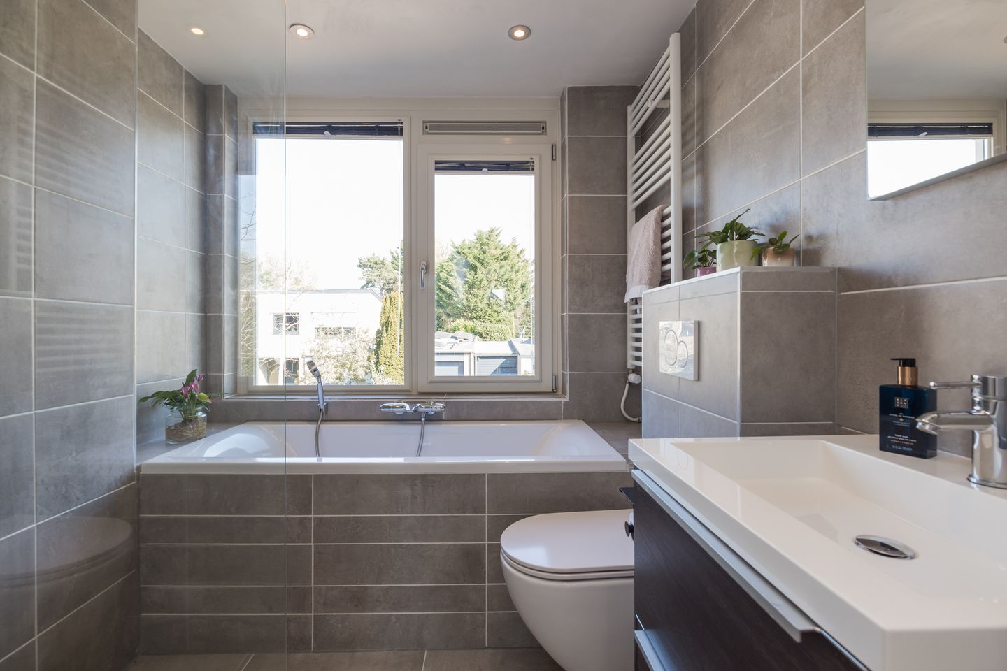 Photo 25 of Frederiksoordlaan 12