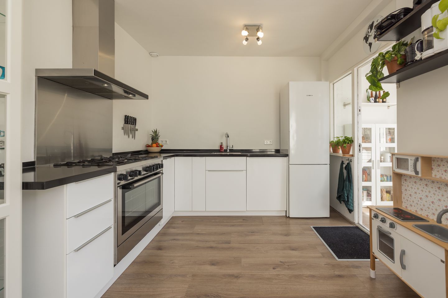 Photo 14 of Frederiksoordlaan 12