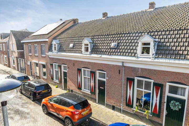 Molenstraat 66 — te koop in Goirle, Tussenwoning