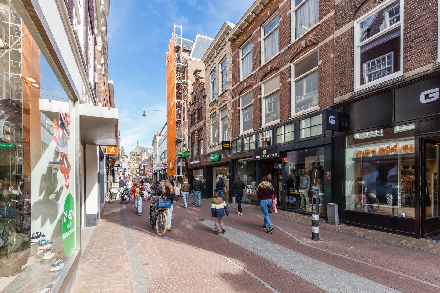 Renovated 1930s Apartment in the Heart of Haarlem — 27
