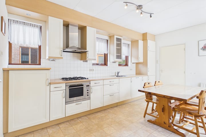 Photo 3 of Kastanjestraat 12