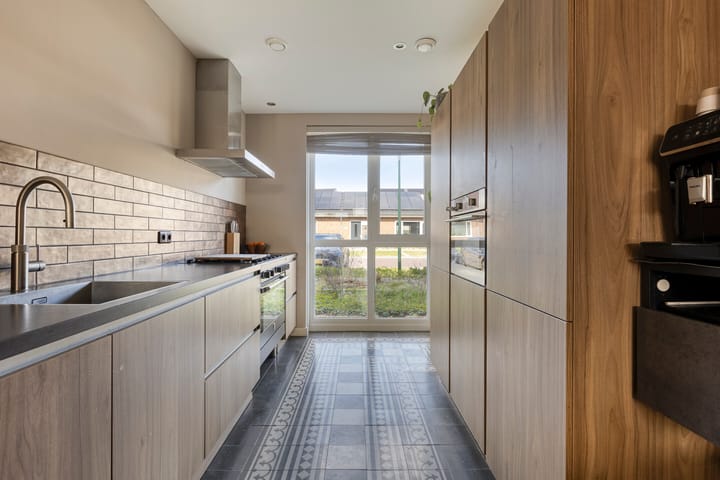 Photo 2 of Heibloem 8