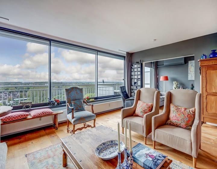 Photo 2 of J.J. Slauerhofflaan 95