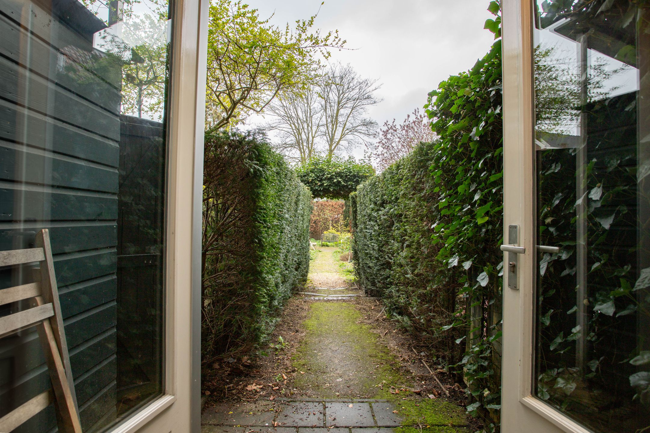 Ground Floor Apartment with Private Garden in Historic Utrecht Center — 27