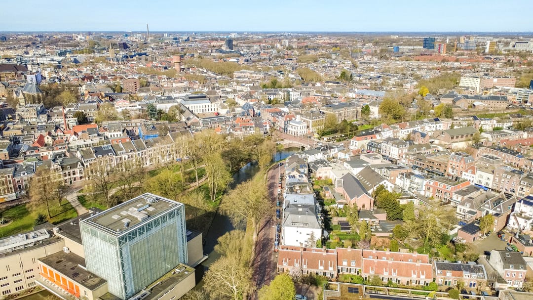 Ground Floor Apartment with Private Garden in Historic Utrecht Center — 32